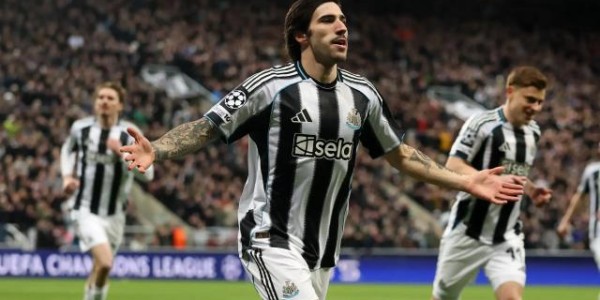 开云入口-英超6队全部晋级欧冠16强，英超第11成欧冠第1火力